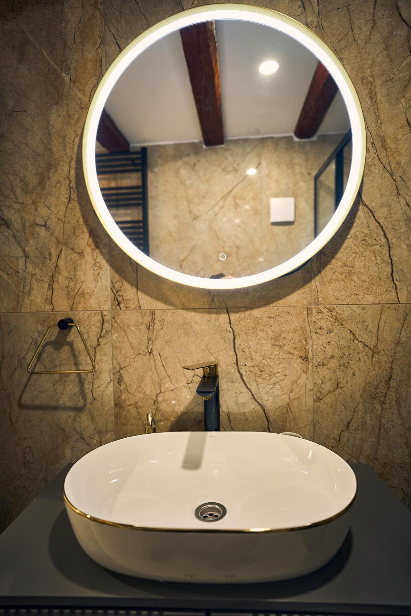 Bernard Deluxe Renovated Peaceful Old Town Gem Apartment Сплит Екстериор снимка
